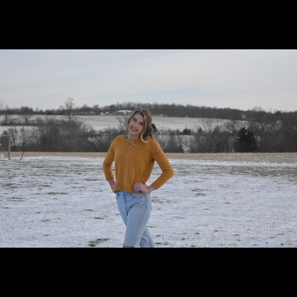 Meet your Posher, Taylor - Picture 1 of 1